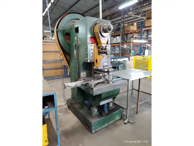 GRANDE LEILÃO GUILHOTINA NEWTON E DOBRADEIRA INDUSTRIAL