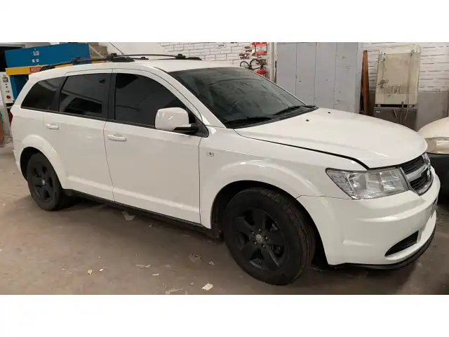 Leilão de veículo Dodge Journey SXT (OBS: SEM CHAVE)