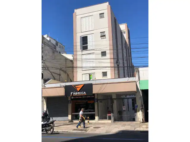 LEILÃO DE APARTAMENTO NA AV. INDEPENDÊNCIA, EM POA