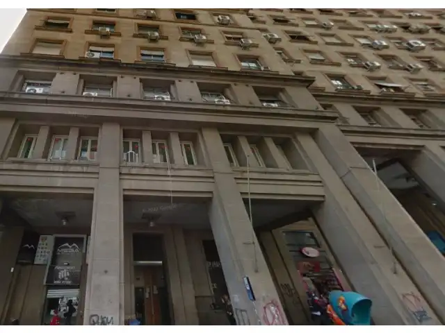 LEILÃO DE SALA NA AV BORGES DE MEDEIROS, CENTRO DE POA