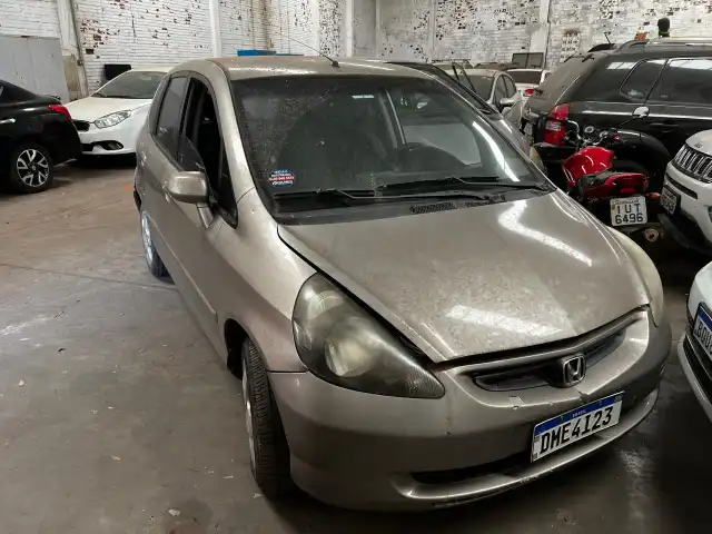LEILÃO DE VEÍCULO HONDA/FIT LX 04/04