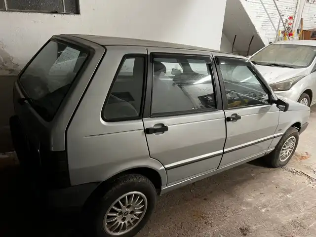 Leilão de Fiat Uno