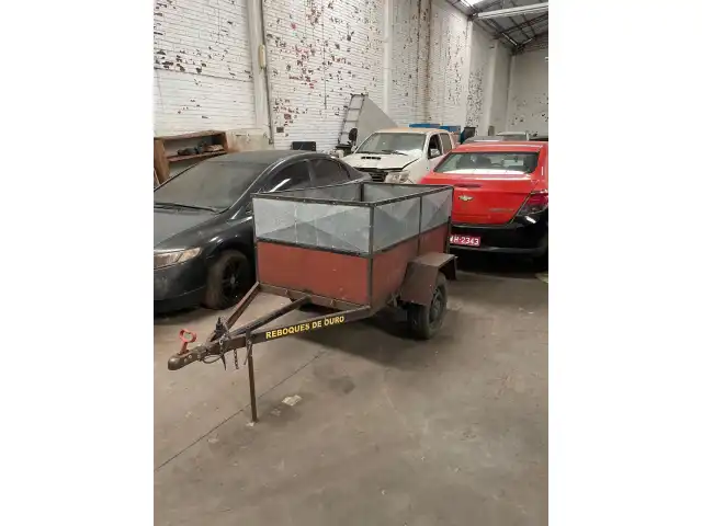 Leilão de  um reboque marca R/RECLAL MT RC, ano 2015