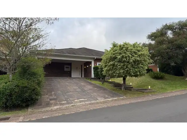 LEILÃO DE IMÓVEL,  COND. TERRA VILLE, POA/RS COM PISCINA E VISTA PARA CAMPO DE GOLFE