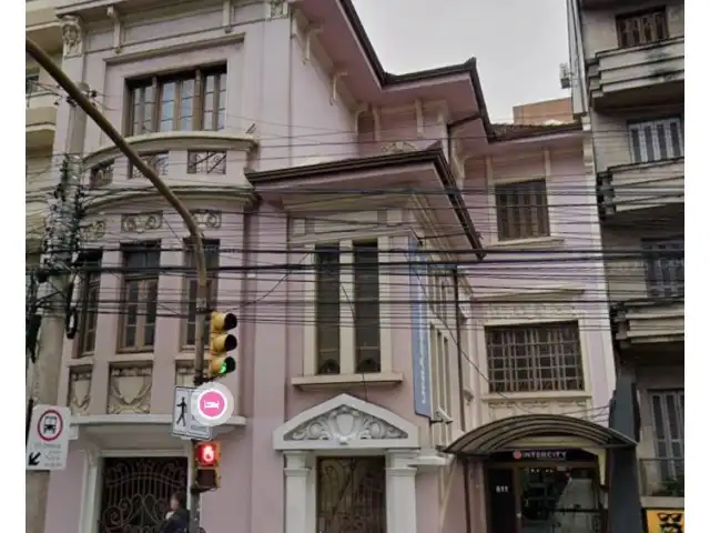 LEILÃO DE APTO AV. INDEPENDÊNCIA, EM POA