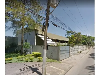 LOTE 1 - TERRENO COM PAVILHAO