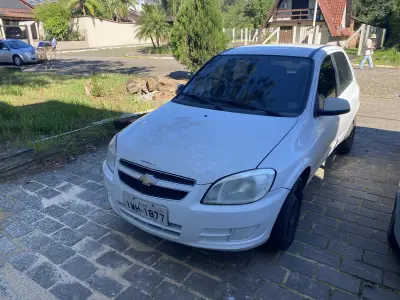 LOTE 01 - LOTE ENGLOBADO DE TODOS ITENS DO LEILÃO (OBS ESTE LOTE POSSUI PREFERENCIA SOBRE OS LOTES INDIVIDUAI) PRÉDIO COMERCIAL 506M2 EM IVOTI FORD CARGO 1519/2013 - SPRINTER 2012 - TRANSIT 2011 – IVECO 2009 – VW UP 2015 –  3 CELTAS 2015 – MÓVEIS  ETC.