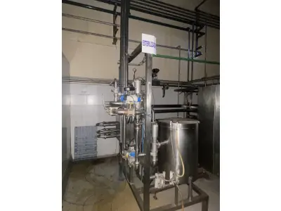 LOTE 031 - 01 Esterilizador tubular aquecimento indireto vazão não identificada
