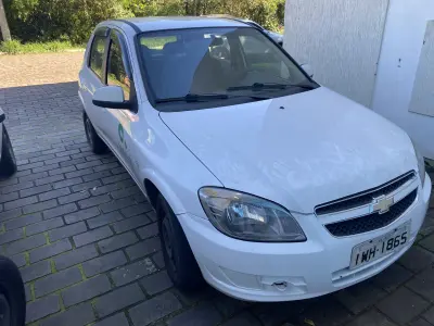 LOTE 01 - LOTE ENGLOBADO DE TODOS ITENS DO LEILÃO (OBS ESTE LOTE POSSUI PREFERENCIA SOBRE OS LOTES INDIVIDUAI) PRÉDIO COMERCIAL 506M2 EM IVOTI FORD CARGO 1519/2013 - SPRINTER 2012 - TRANSIT 2011 – IVECO 2009 – VW UP 2015 –  3 CELTAS 2015 – MÓVEIS  ETC.