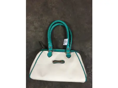 LOTE  - SAPATOS E BOLSAS FEMININOS