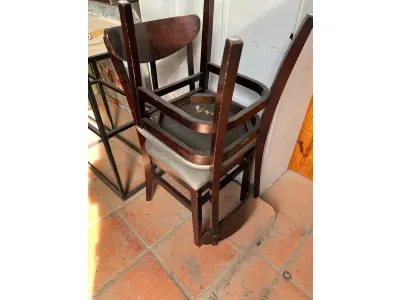 LOTE 001 - LISTAGEM GRANDE DE BENS DE LANCHERIA - PROJETOR, MESAS, CADEIRAS, FRITADEIRAS A GAS E ELETRICAS, FREEZERS, GELADEIRA, TELA, COMPUTADOR, LIXEIRA, FRIGOBAR,  FORNO CONVECTOR, CHAPA BIFETEIRA, AR CONDICIONADO SO FRENTE.