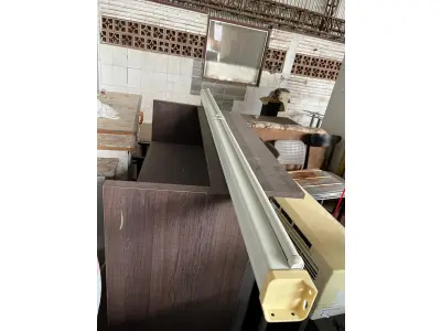 LOTE 001 - LISTAGEM GRANDE DE BENS DE LANCHERIA - PROJETOR, MESAS, CADEIRAS, FRITADEIRAS A GAS E ELETRICAS, FREEZERS, GELADEIRA, TELA, COMPUTADOR, LIXEIRA, FRIGOBAR,  FORNO CONVECTOR, CHAPA BIFETEIRA, AR CONDICIONADO SO FRENTE.