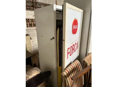 LOTE 001 - LISTAGEM GRANDE DE BENS DE LANCHERIA - PROJETOR, MESAS, CADEIRAS, FRITADEIRAS A GAS E ELETRICAS, FREEZERS, GELADEIRA, TELA, COMPUTADOR, LIXEIRA, FRIGOBAR,  FORNO CONVECTOR, CHAPA BIFETEIRA, AR CONDICIONADO SO FRENTE.