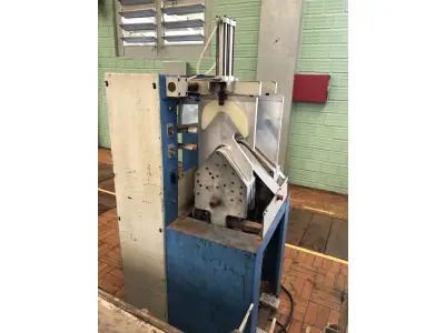 LOTE 199 - Máquina de cambre duplo
