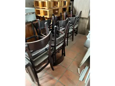 LOTE 001 - LISTAGEM GRANDE DE BENS DE LANCHERIA - PROJETOR, MESAS, CADEIRAS, FRITADEIRAS A GAS E ELETRICAS, FREEZERS, GELADEIRA, TELA, COMPUTADOR, LIXEIRA, FRIGOBAR,  FORNO CONVECTOR, CHAPA BIFETEIRA, AR CONDICIONADO SO FRENTE.