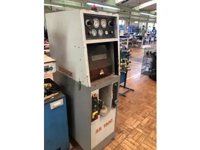 LOTE 264 - Prensa boca de sapo Iron fox AS1800