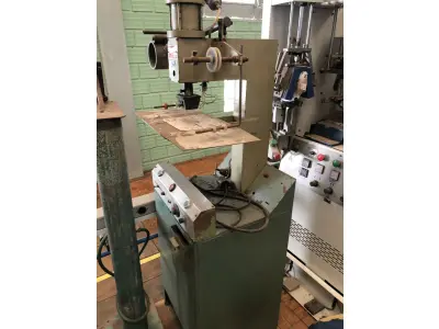 LOTE 377 - Máquina de passar fita