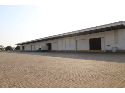 LOTE 000 - Pavilhões Industriais com 60.508m2