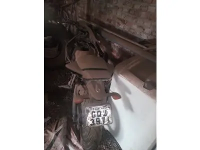 LOTE 000 - SUCATA DE MOTO JTA/SUZUKI