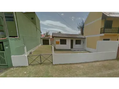 LOTE 000 - Um prédio de alvenaria, c/área útil de 71,45m2 c/todas as dependências