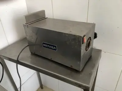 LOTE 227 - PICADOR DE CARNE BOCA 22 METVISA