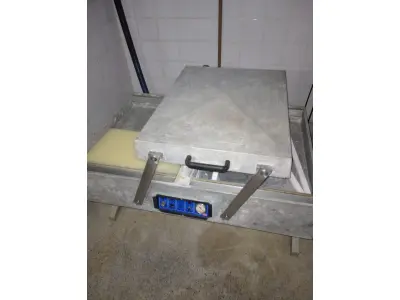 LOTE 000 - máquina seladora Dupla Vac marca Selovac