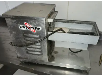 LOTE 224 - AMACIADOR DE CARNE SKYNSEN ABS, 220V
