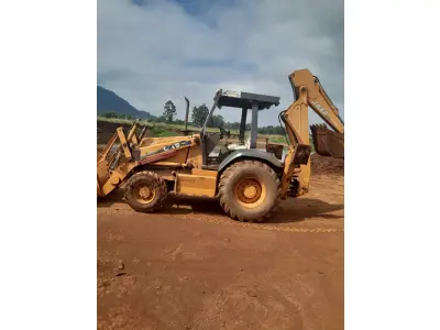 LOTE 001 - UPI DE FABRICA DE TIJOLOS - CERAMICA COMPLETA - CAMINHOES - EMPILHADEIRA -ESCAVADEIRA - SEDE COMPLETA PRODUZINDO - 2 JAZIDAS ATIVAS E COM LICENÇAS - MAIS UM OUTRO IMÓVEL PARA SEDE FUTURA