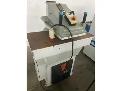 LOTE 004 - Balancin Hidraulico Atom S200 C/ NR 12