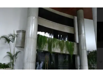 LOTE 000 - O APARTAMENTO N° 101, localizado no 10° andar do Edificio Vol D'Oiseau, situado à Avenida Giovanni Gronchi, nº 4.864, na Vila Andrade e Parque Bairro Morumbi, 29° Suddistrito  - Santo Amaro, com area privativa de 864,52m² e 5 vagas de garagem