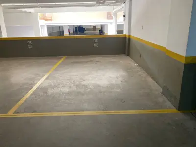 LOTE 000 - Apartamentos 405 e 406 + Box 15, 31, 32 e 14. Finamente decorado