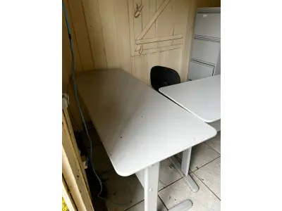 LOTE 000 - Máquinas costura (overlock Jack, plana, overlock antiga, plana Lumak, plana Lanmax, over vermelha) BENS EM  PRESIDENTE GETULIO - SC