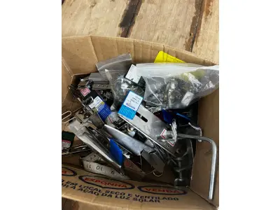LOTE 000 - Máquinas costura (overlock Jack, plana, overlock antiga, plana Lumak, plana Lanmax, over vermelha) BENS EM  PRESIDENTE GETULIO - SC