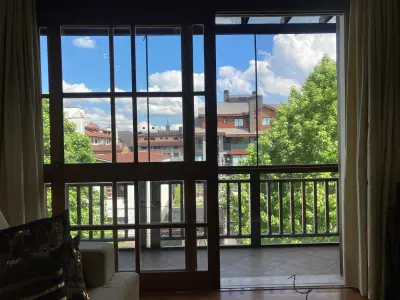 LOTE 000 - Apartamentos 405 e 406 + Box 15, 31, 32 e 14. Finamente decorado