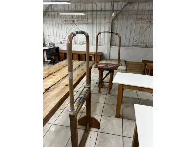 LOTE 000 - Máquinas costura (overlock Jack, plana, overlock antiga, plana Lumak, plana Lanmax, over vermelha) BENS EM  PRESIDENTE GETULIO - SC
