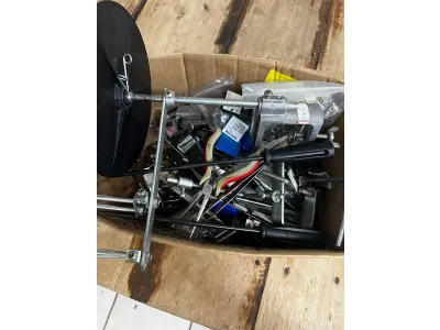 LOTE 000 - Máquinas costura (overlock Jack, plana, overlock antiga, plana Lumak, plana Lanmax, over vermelha) BENS EM  PRESIDENTE GETULIO - SC