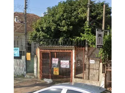 LOTE 002 - O apartamento nº 104, situado na cidade de Esteio/RS, do prédio nº 1403 da rua Fernando Ferrari, situada no primeiro pavimento térreo, possui acesso pela Rua Santo Amaro, nº 305,