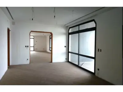LOTE 000 - O APARTAMENTO N° 101, localizado no 10° andar do Edificio Vol D'Oiseau, situado à Avenida Giovanni Gronchi, nº 4.864, na Vila Andrade e Parque Bairro Morumbi, 29° Suddistrito  - Santo Amaro, com area privativa de 864,52m² e 5 vagas de garagem