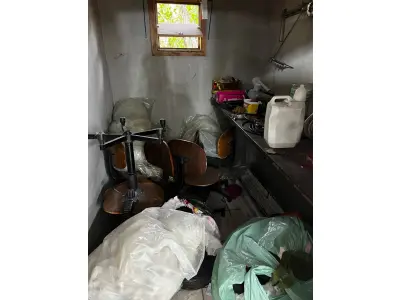 LOTE 000 - Máquinas costura (overlock Jack, plana, overlock antiga, plana Lumak, plana Lanmax, over vermelha) BENS EM  PRESIDENTE GETULIO - SC