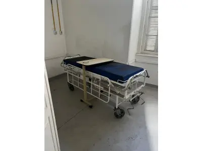 LOTE 001 - Bens móveis LOTE ENGOLBADO