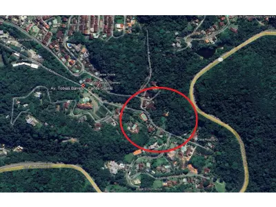LOTE 000 - O terreno localizado na Avenida Tobias Barreto, gleba 11, Carlos Guinle, Teresópolis/RJ com 4.610,00m², na Granja Comary