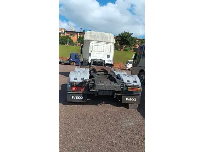 LOTE 000 - IVECO STRALIS HD/NR 570-S38T 3-Eixos 2p (dies), fabricação/modelo 2009/2010