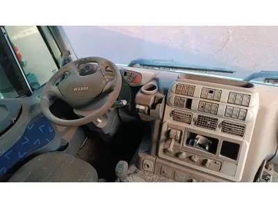 LOTE 000 - IVECO STRALIS HD/NR 570-S38T 3-Eixos 2p (dies), fabricação/modelo 2009/2010