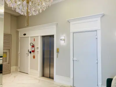 LOTE 013 - A fração ideal de 4,7466% correspondente ao apartamento 1301, localizado no 11º pavimento do Edifício Gênesis Residence, o qual contém área privativa de 153,1500m2