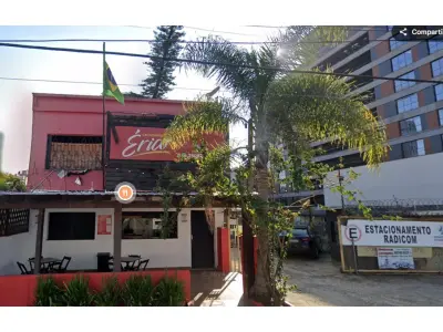 LOTE 000 - Casa e terreno Avenida Érico Veríssimo