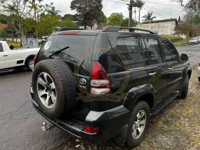 LOTE 003 - Toyota Land Cruiser Prado 3.0 4x4 TB Diesel Aut