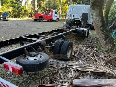 LOTE 001 - Caminhão M.Benz/Accelo 1016 CE, diesel, cor branca, carroceria fechada/cabine estendida, fabricação/modelo 2021/2022 (sem chave)