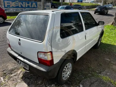 LOTE 002 - Fiat Uno Mille WAY ECONOMY 1.0 F.Flex 2p