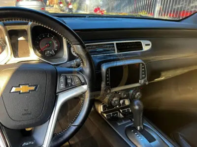 LOTE 001 - GM Chevrolet Camaro SS 6.2 V8 16V