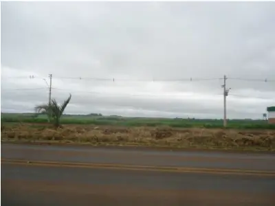 LOTE 000 - Uma fração de terras, sem benfeitorias, com a área superficial de 20.000,00 m², sita na RS 344, no lugar denominado Campos dos Carvalhos, no Município de Giruá